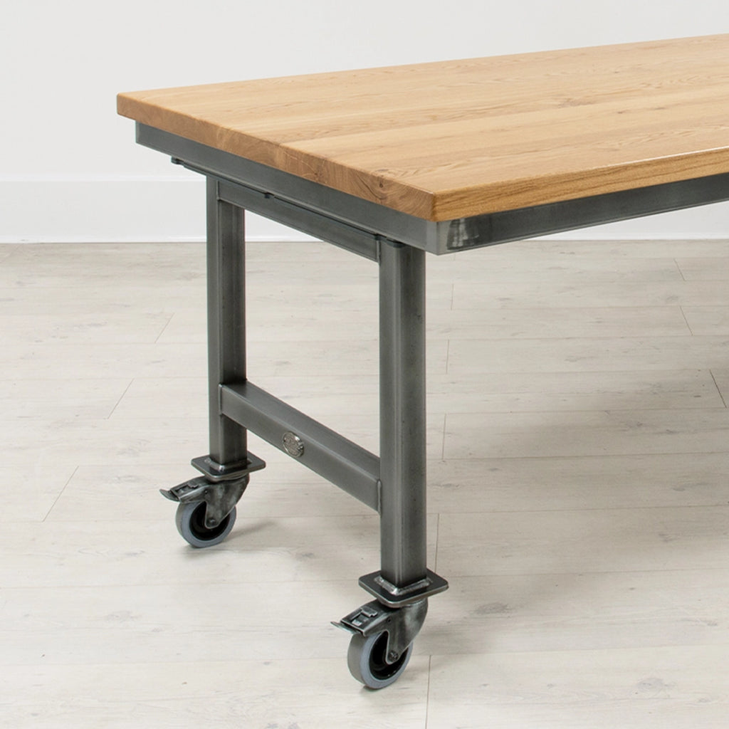 Tables On Castors